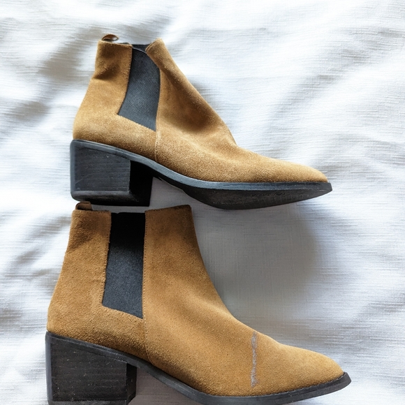 SOLSANA Tan Leather Boots - Picture 3 of 6